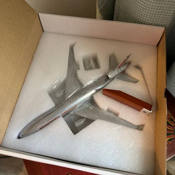 JC Wings McDonnell Douglas MD-11 N111MD Prototype 1/200